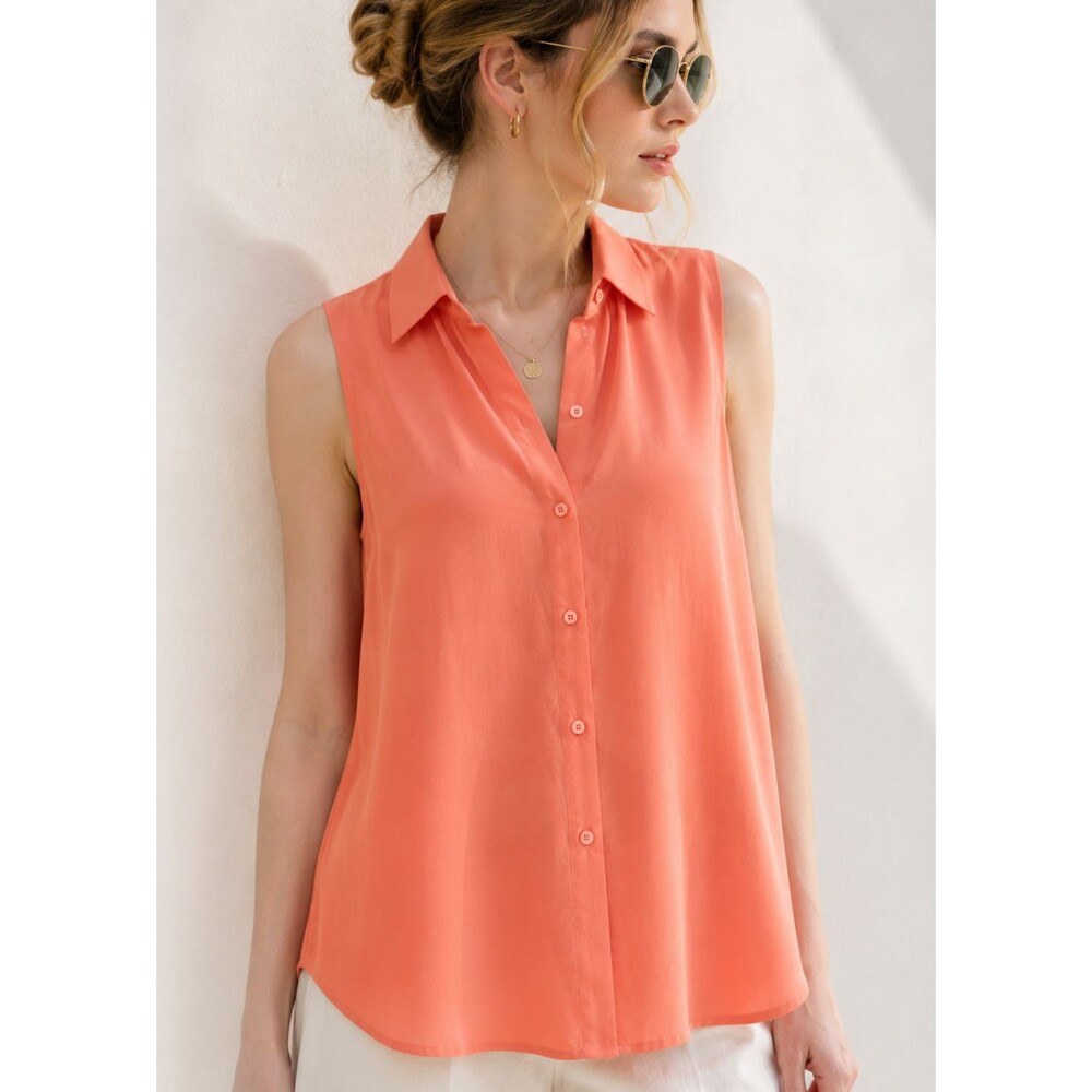 Jones Wear Coral Peach Sleeveless Button Front Blouse Lightweight Flowy Top